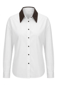Weiße Baumwollbluse mit geflochtenem Kunstlederkragen