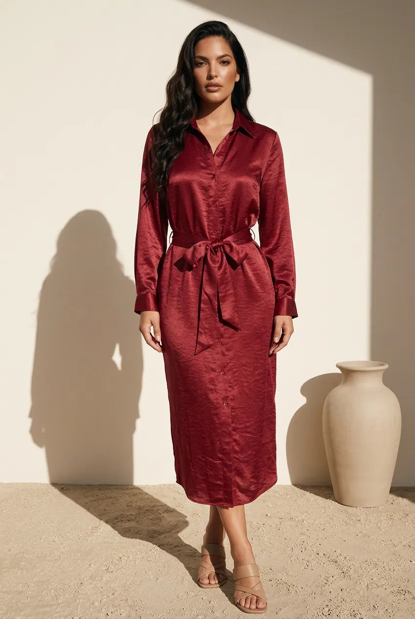Elegantes Hemdblusenkleid in Satin-Optik mit Bindegürtel und Taschen