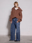 Gerippte Wolljacke mit Trichterkragen